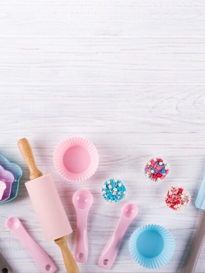 Patterned Edge Buttercream Scraper